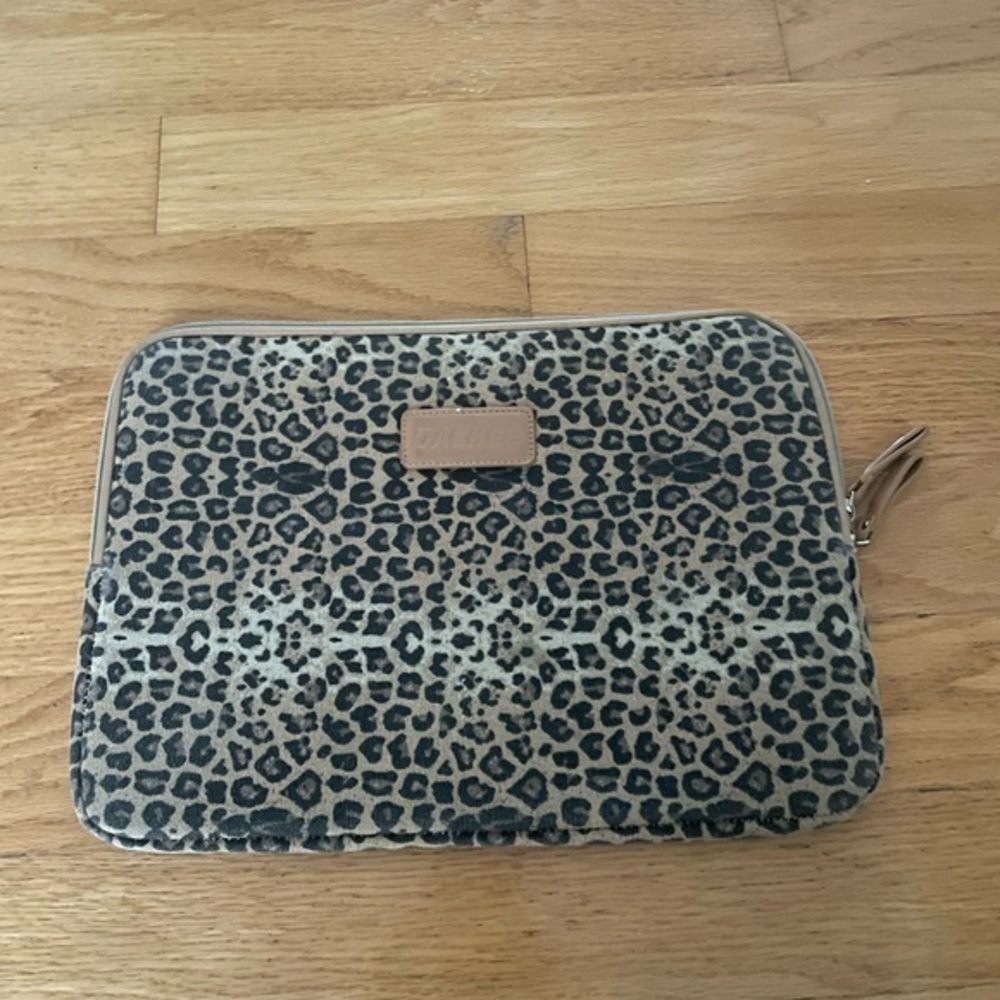 Dachee 13 inch Leopard Laptop Protective Case